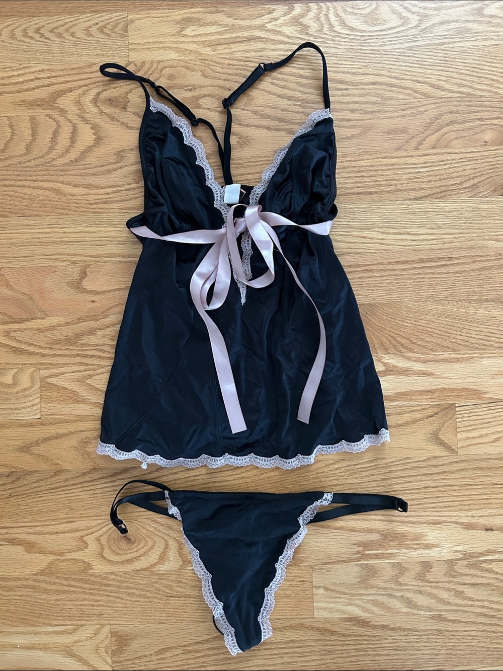 NEW Jezebel Black Lace-Trim Babydoll Chemise Thong Set